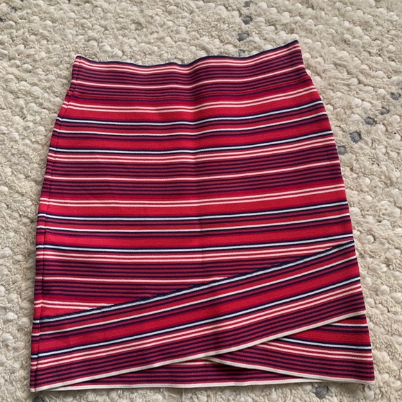 BCBG bandage skirt - Picture 1 of 4